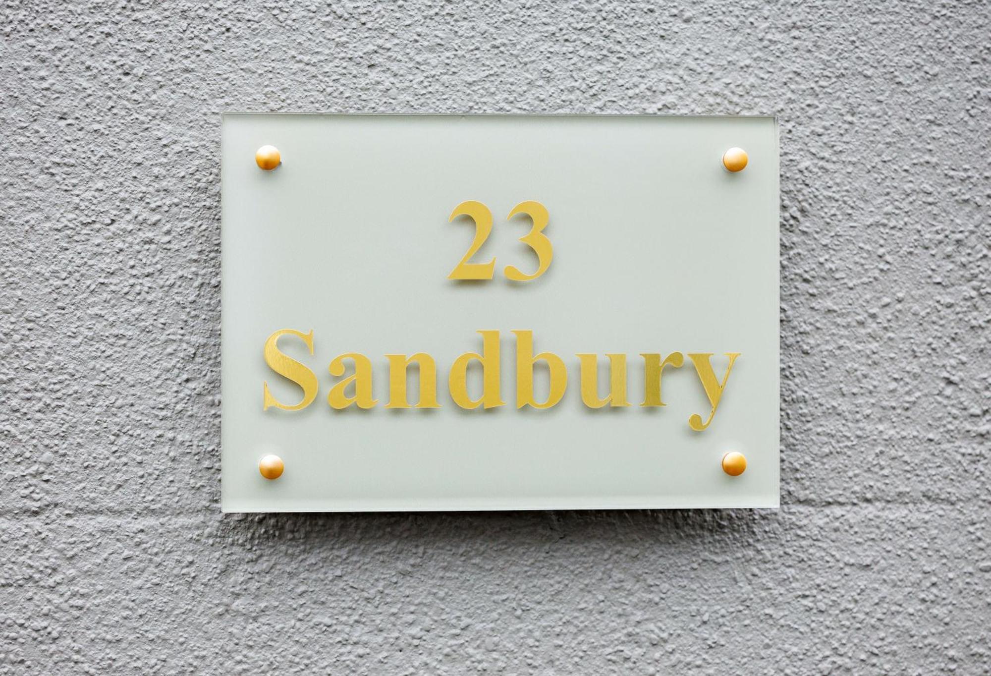 Sandbury Town House 基尔根尼 外观 照片