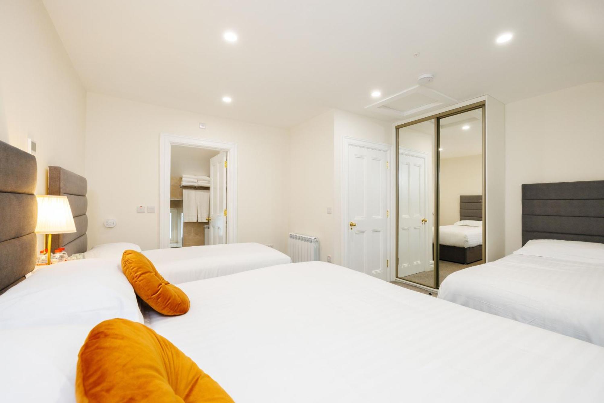 Sandbury Town House 基尔根尼 外观 照片